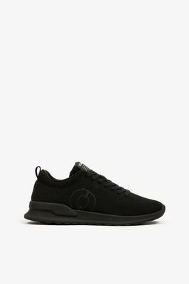 BLACK CONDEKNIT TRAINERS