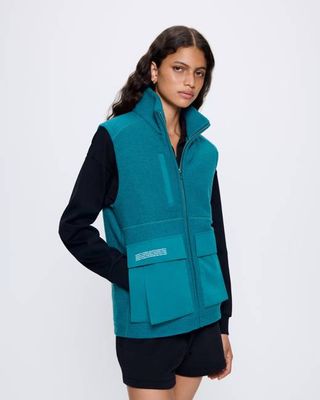 Archive Womens DNA Utility Wool Gilet—scarab teal