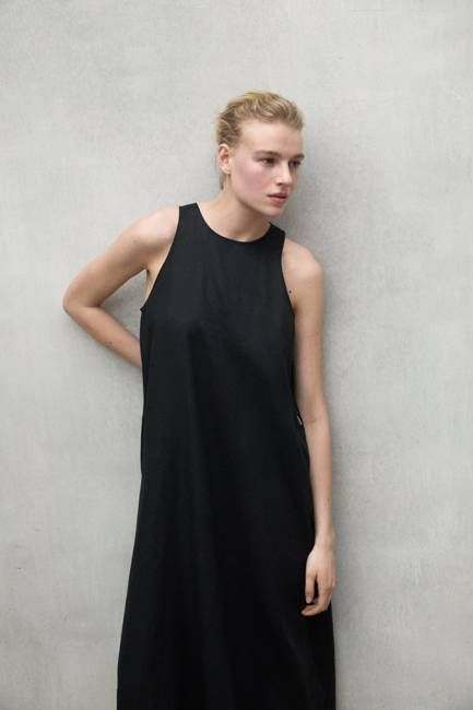 BLACK UKARA DRESS