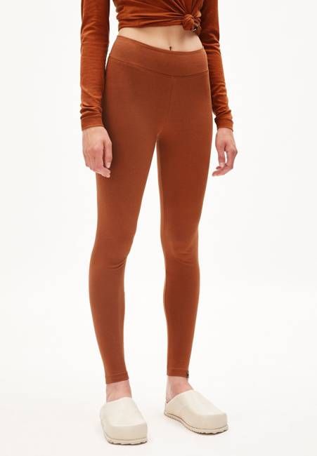 FARIBAA LOGO| reddish brown