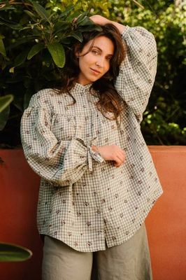 Annabel — Oversize-Leinenhemd mit Schleifenmanschetten