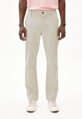AASTER CHINO HOSE | sandstein
