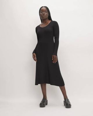 The Ribbed Scoopneck Dress | Black