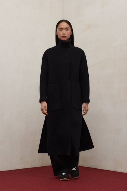 BLACK HENG COAT