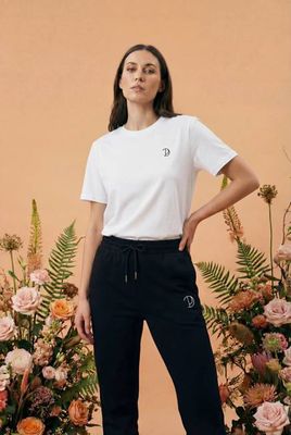 Besticktes P T-Shirt