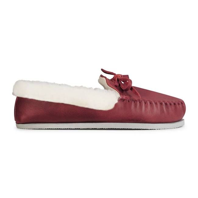 The Men's Cozy Moccasin in Pomegranate ~ Wide