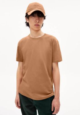 MAARKOS T-SHIRT | Zedernholz