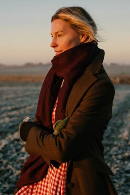 Palisandra – Twill Linen Square Scarf