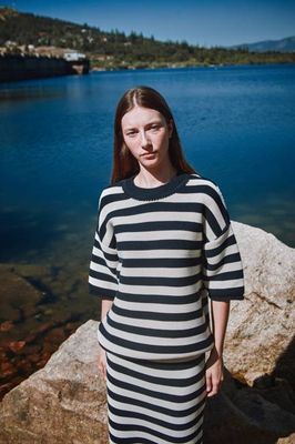 GERALDINE Oversize Tee in Organic Cotton - Navy Blue and Off-White Stripes