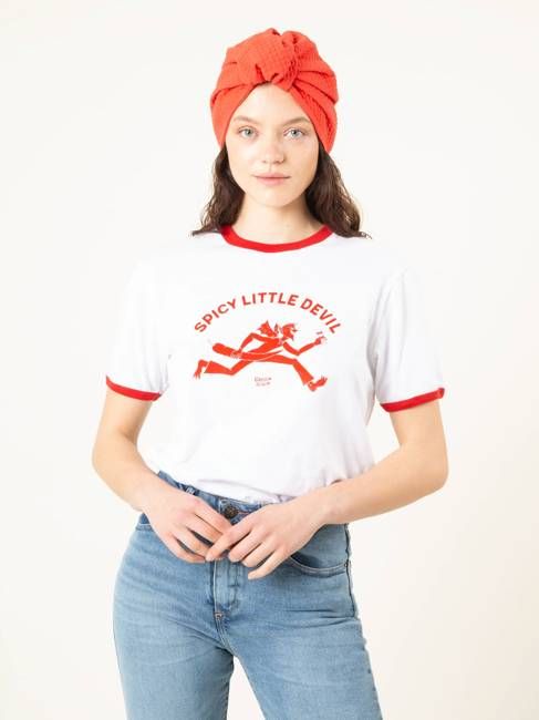 CAMISETA SPICY LITTLE BLANCA RIBETE ROJO UNISEX