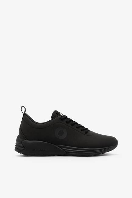 BLACK OREGON TRAINERS