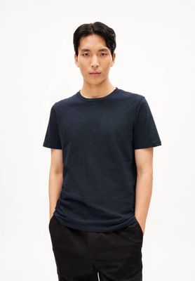 JAAMES STRUCTURE | black-night sky