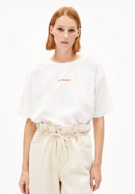 GIANNAA MAATURE| white