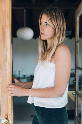 the bottom or top tube top