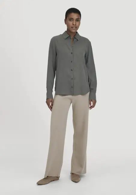 Relaxed knitted trousers made from organic merino wool and organic cotton