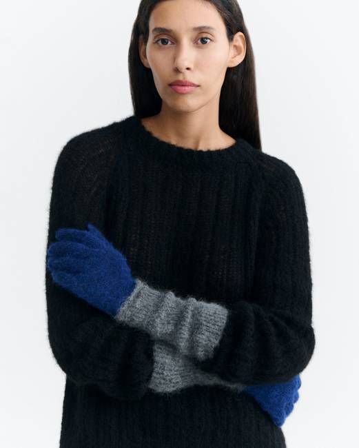 Thinking Mu Grey Navy Alpaca Wool and Gloves