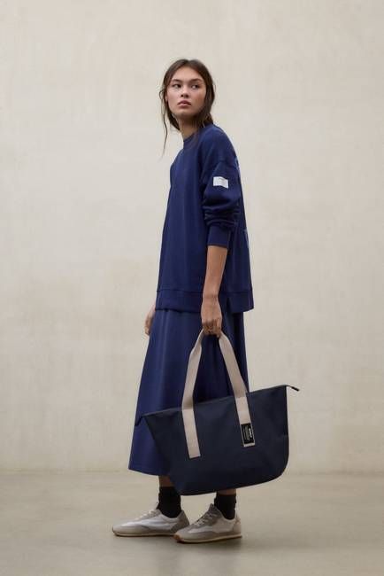 NAVY BLUE ARENY MEDIUM BAG