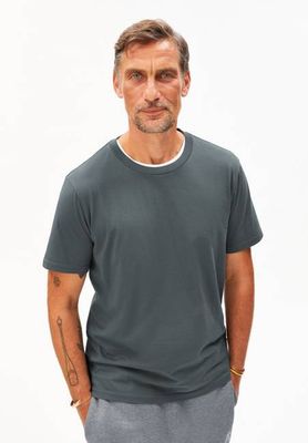 JAAMES T-SHIRT | Weltraumstahl