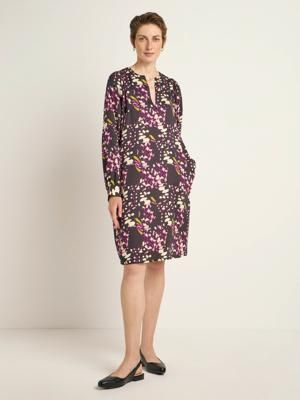Kleid mit Kräuseln