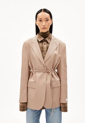 ORIAANA| cinnamon dust