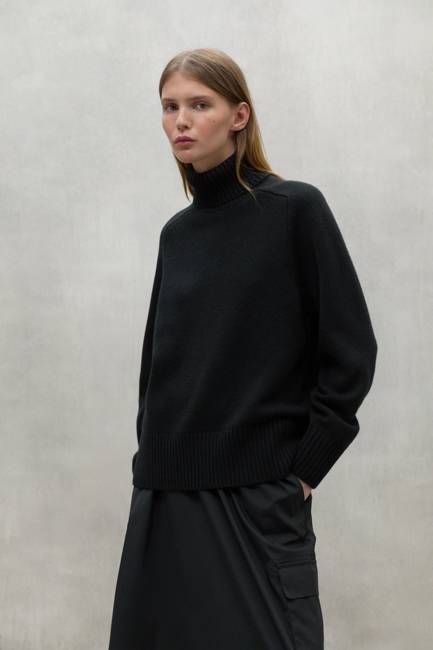 CAQUI TURTLENECK JUMPER BLACK