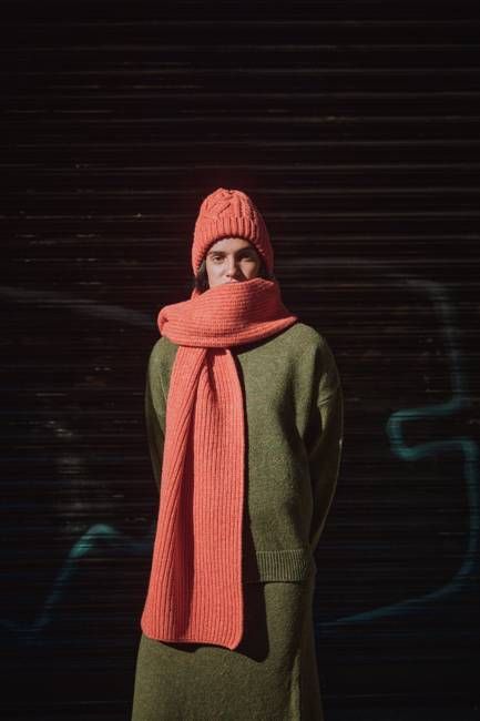CAMILLE Long Scarf in Merino Wool - Coral