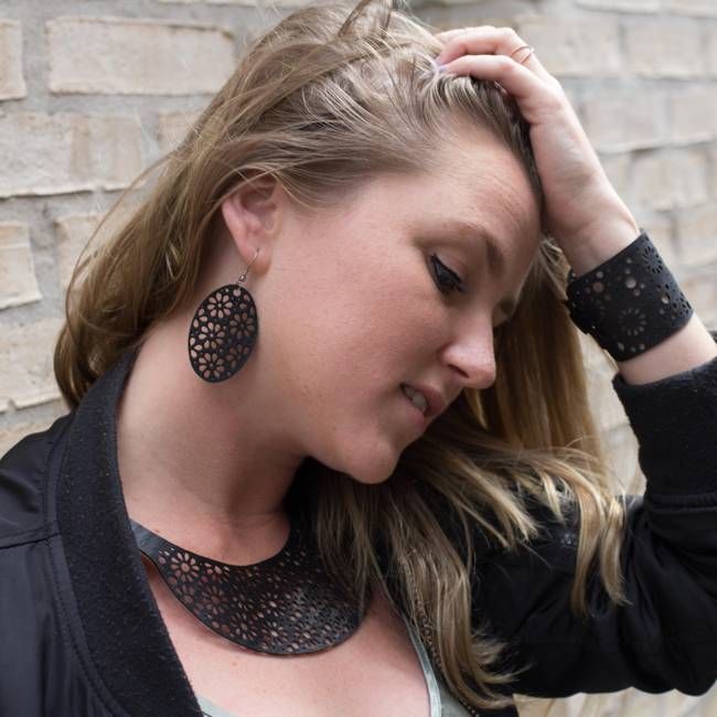 Seraphine (II) Recycled Rubber Oval Earrings