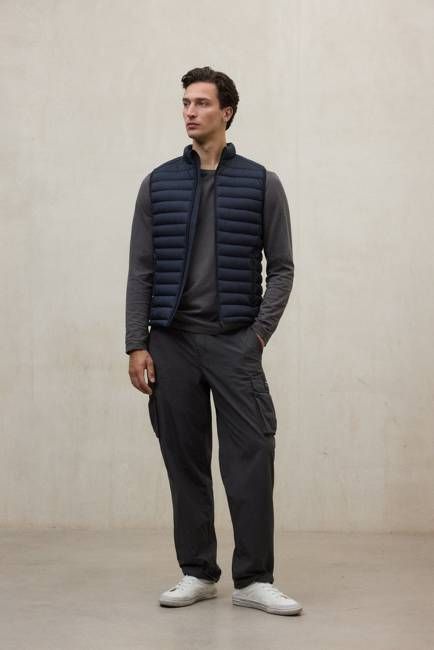 NAVY BLUE CARDIFF VEST