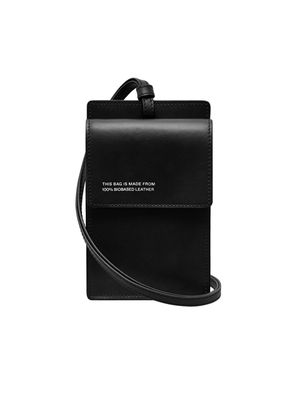 Biobased Passport Holder—black