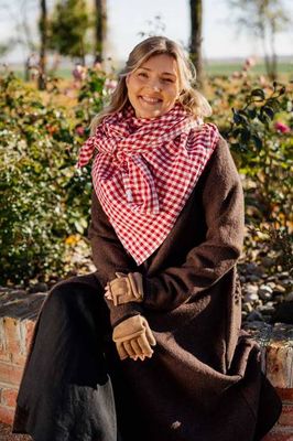 Palisandra – Linen Square Scarf