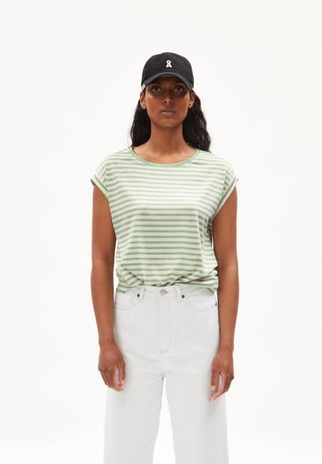JILAANA STRIPES| smith green-oatmilk