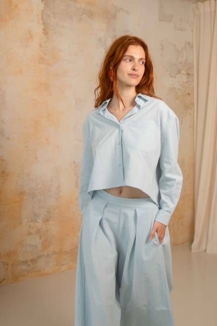 Cropped Organic Cotton Shirt in Pale Blue