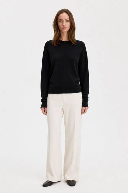 Frayed R-Neck Top