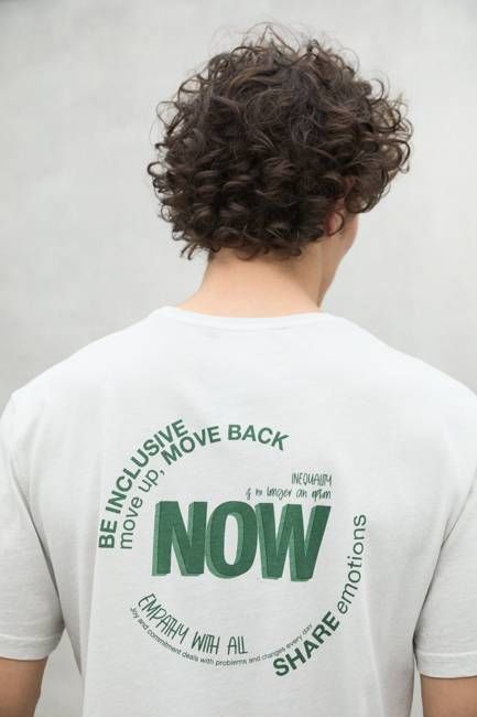 LIGHT GREY NOW T-SHIRT