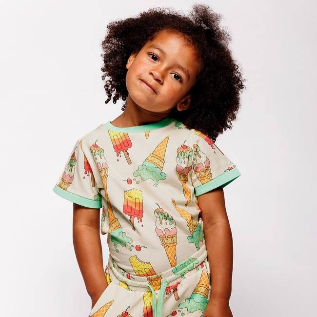 T-shirt with ice cream