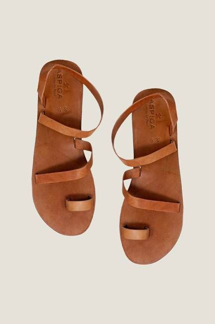 Leather Toe Ring Design Soft Sole Sandal | Tan