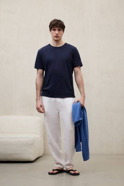 NAVY BLUE VENT T-SHIRT