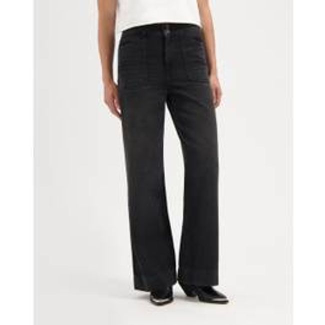 Farrah Worker Smoky Noir