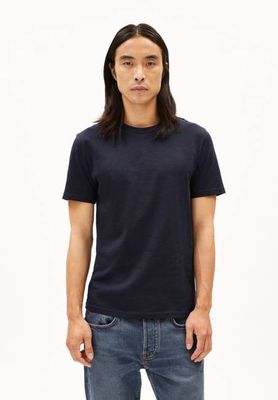 JAAMES STRUCTURE | night sky