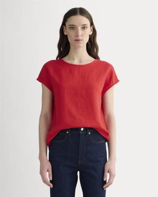 The Muscle Top in Linen | Classic Red