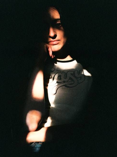 Eve T-Shirt Take It Easy Offwhite/Black | Nudie Jeans