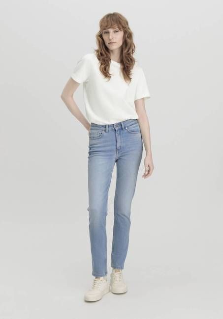 LINN High Rise Slim jeans made from organic denim