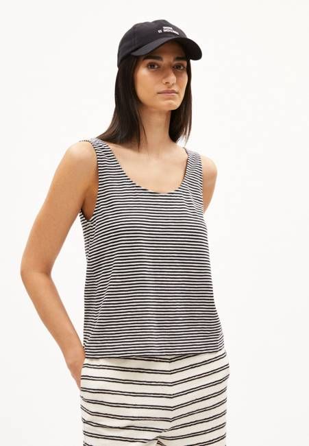 MINAAMI LITA TOP| black-oatmilk