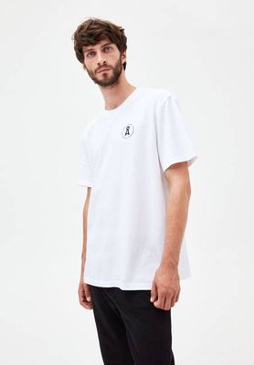 AADNAN CAPSULE.02| white