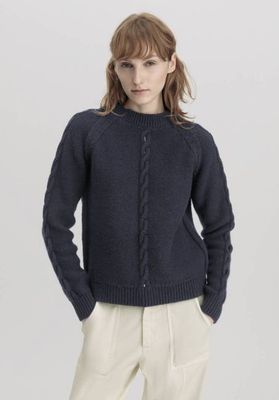 Relaxed sweater made of pure merino wool