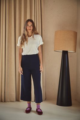 LOUISA Cropped Pants in Organic Cotton - Navy