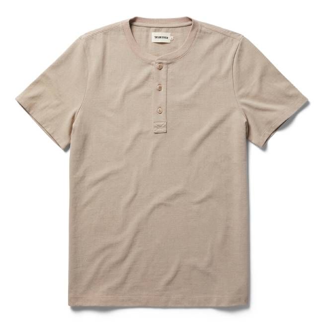 The Short Sleeve Heavy Bag Henley in Sand