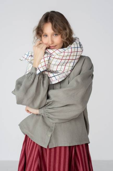 Palisandra – Linen Square Scarf