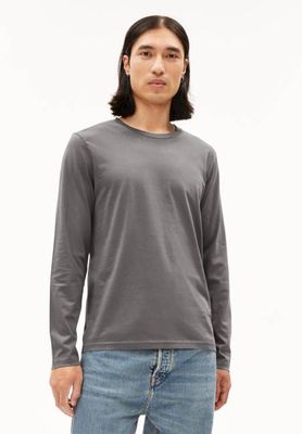 JAAMES LONGSLEEVE | iron cast