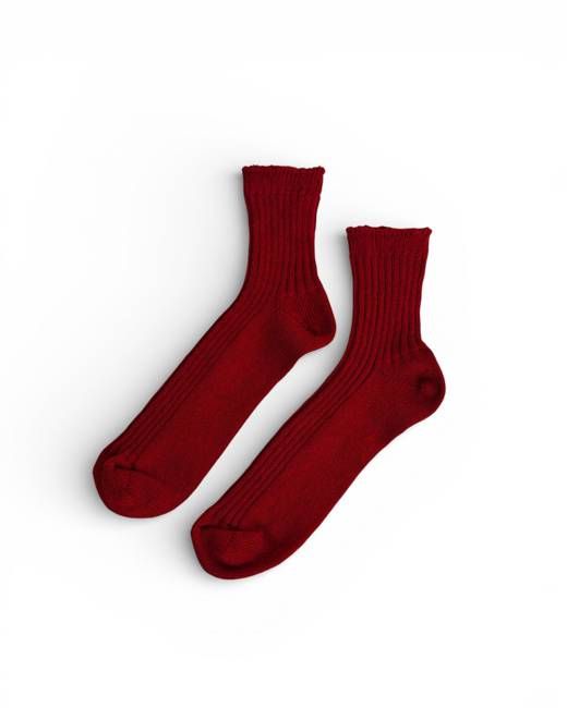 Linen Ribbed Socks in Antique Red
